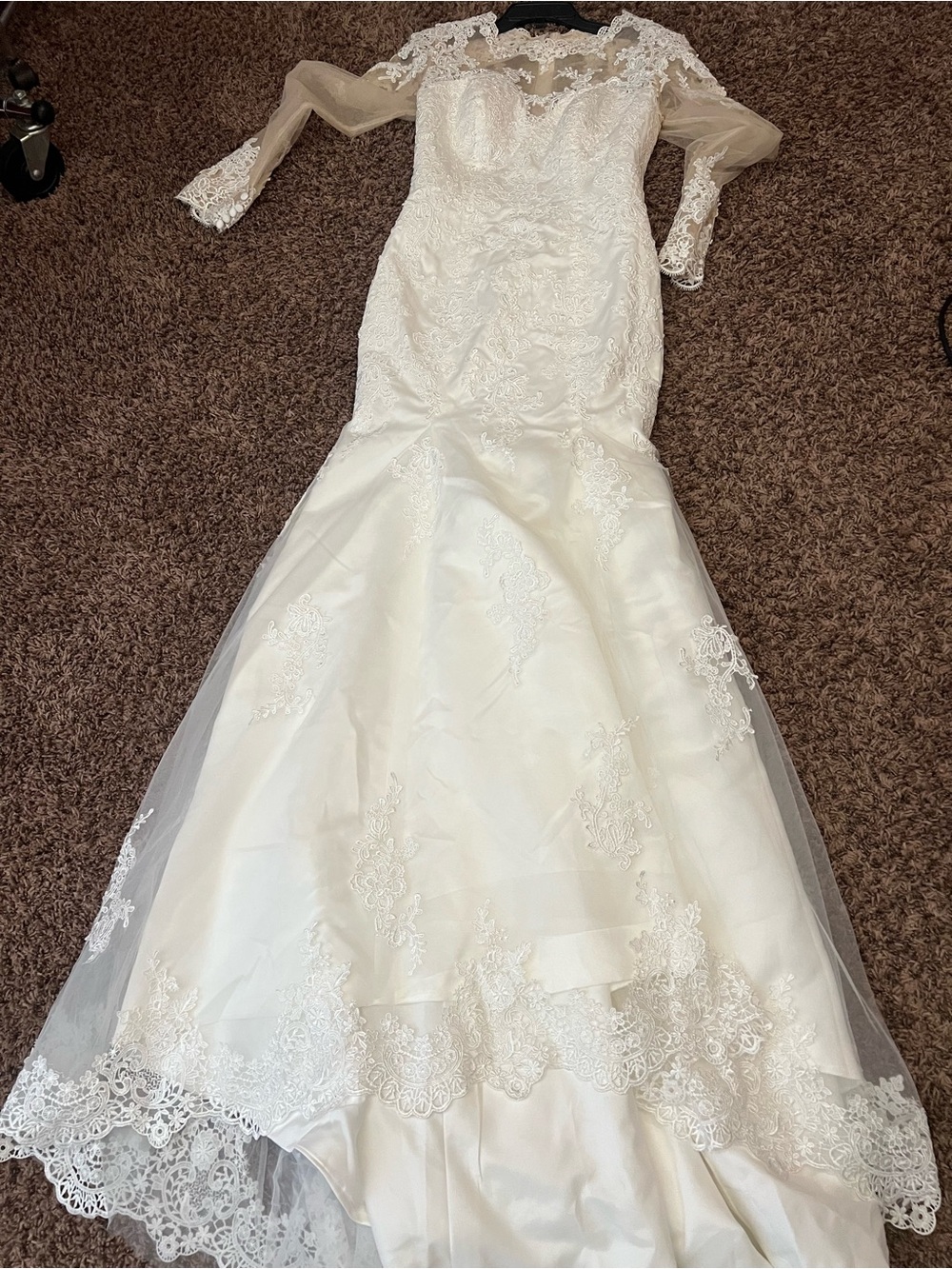 Ivory Lace Long Sleeve Mermaid Wedding Dress
